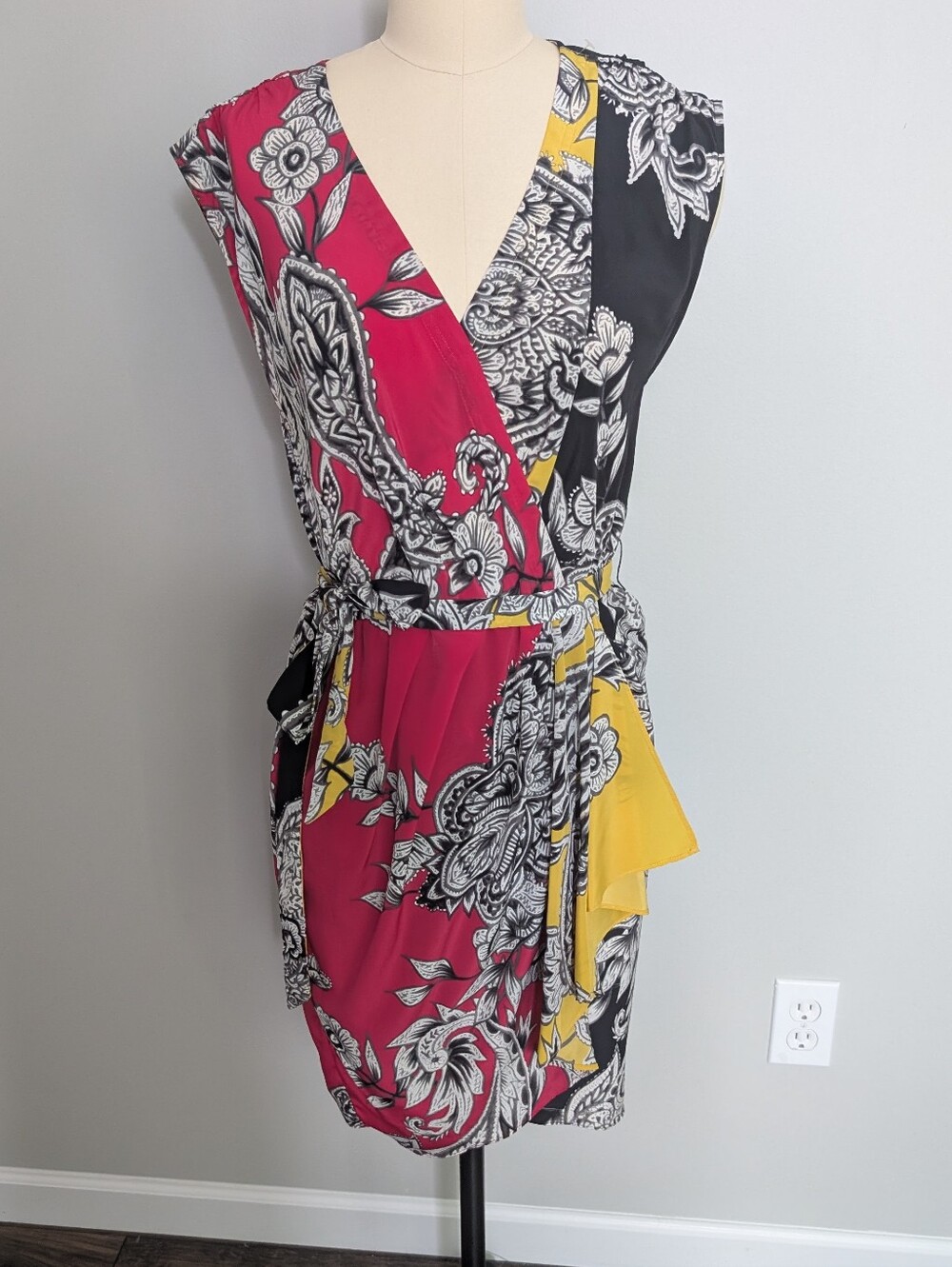 Yoana Baraschi Anthropologie Floral Bohemian Wrap Mini Dress‎ Size 4